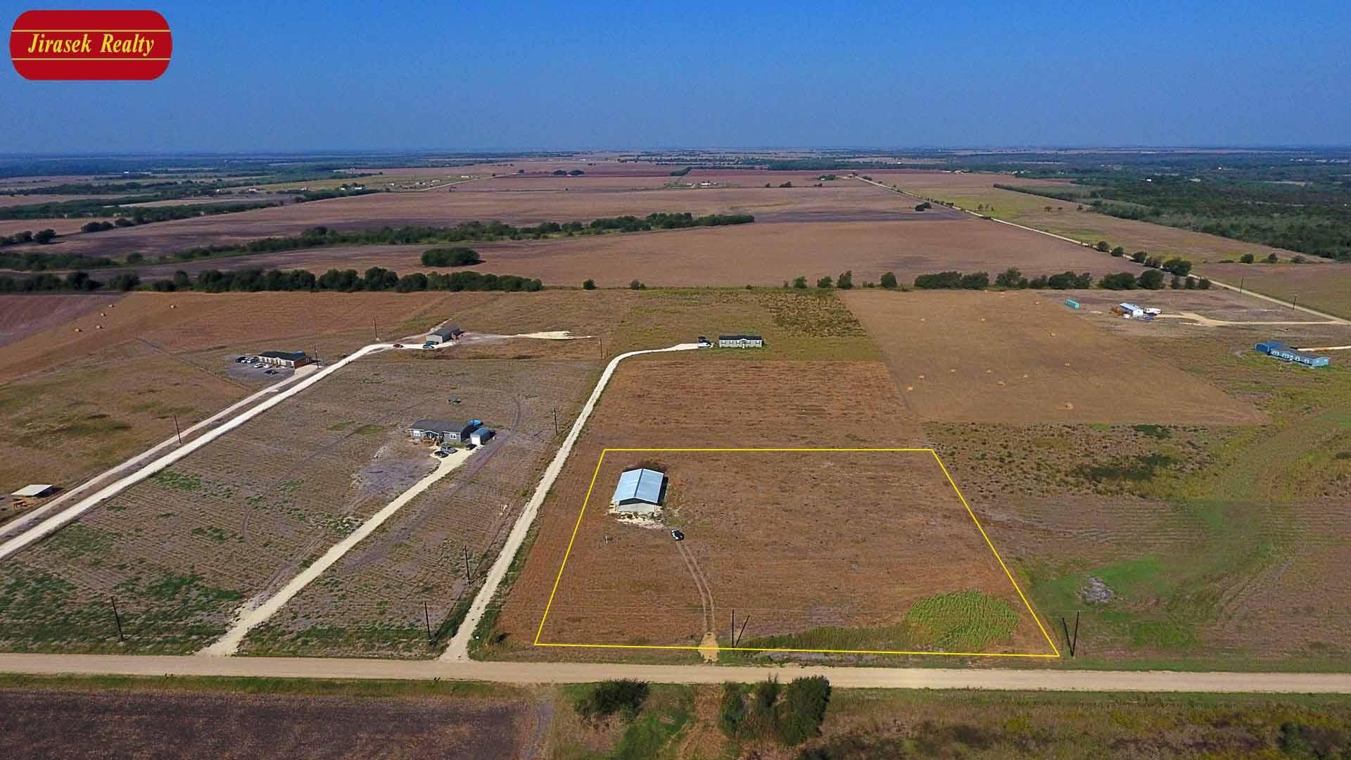 2.99 acres in Milam County, Texas