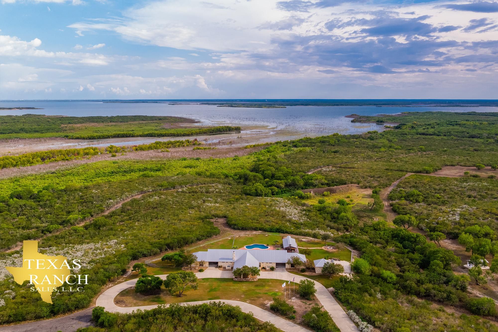 809 acres in McMullen County, Texas