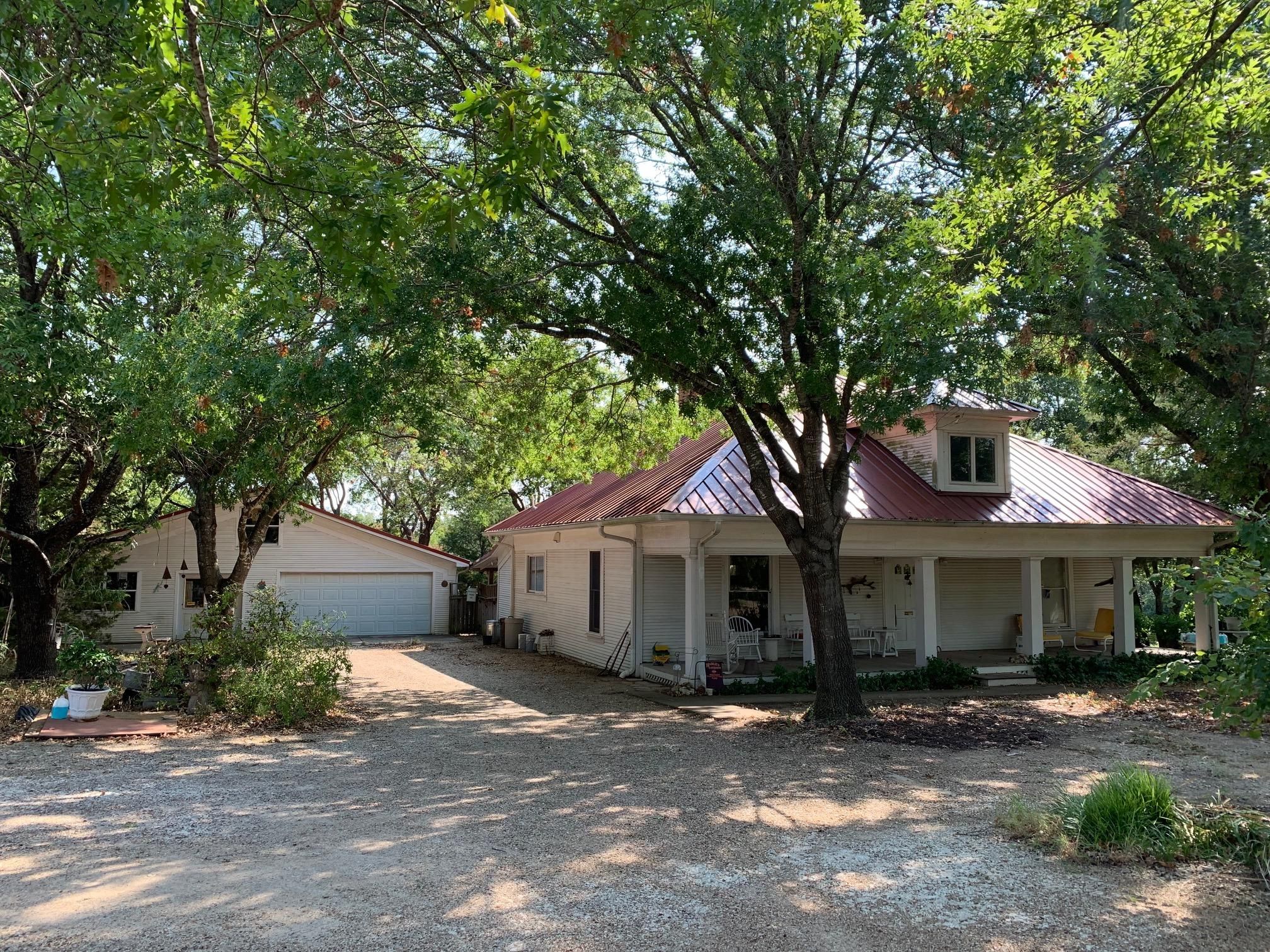 6.97 acres in Ellis County, Texas