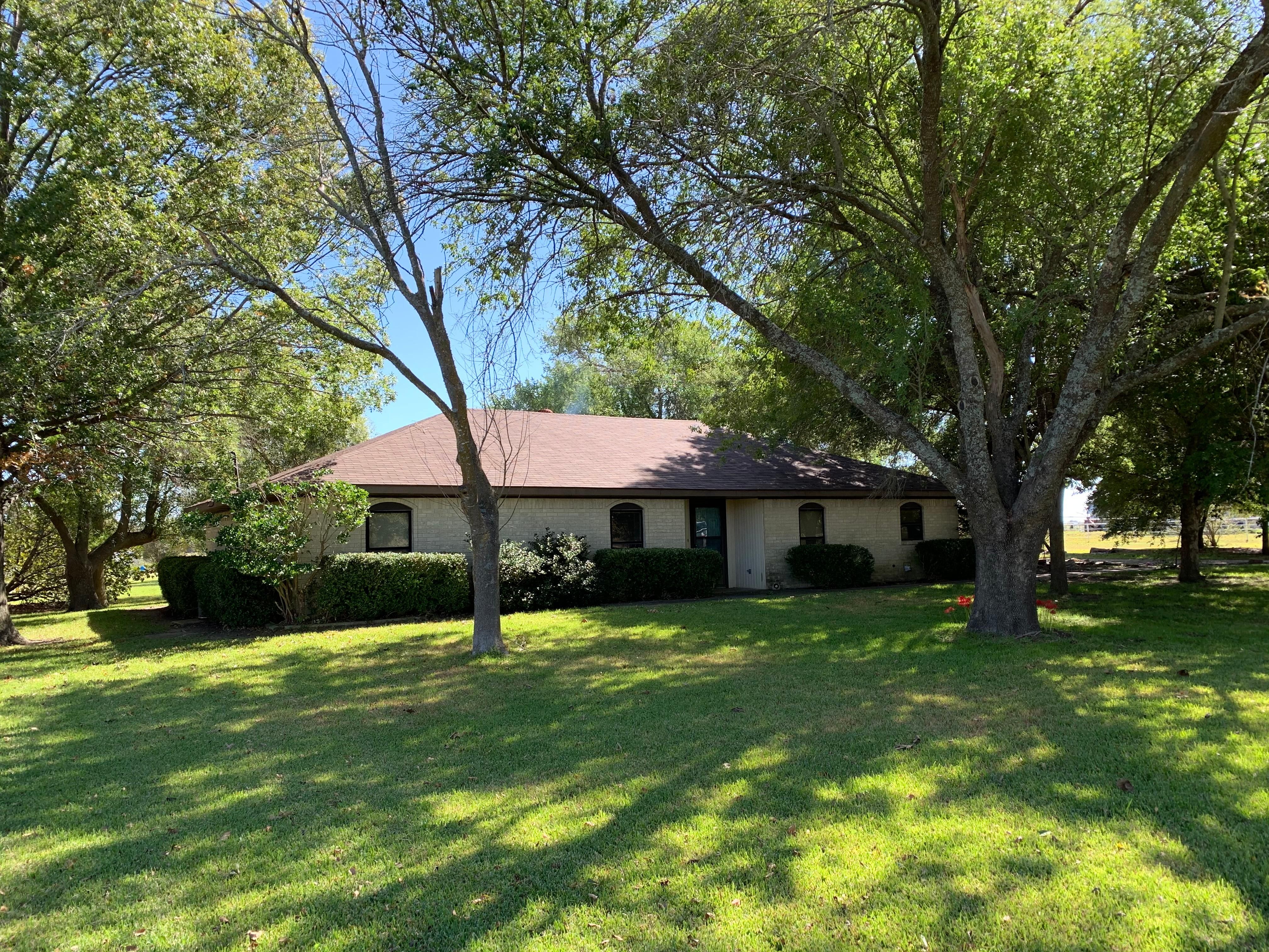 2.24 acres in Ellis County, Texas