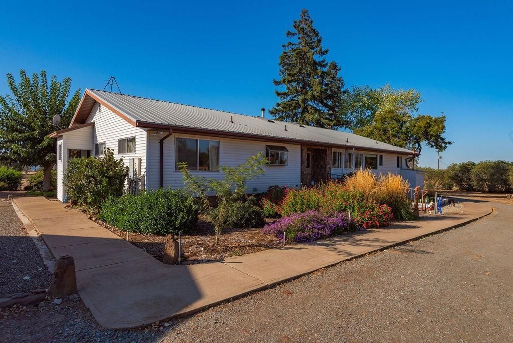 22.84 acres in Amador County, California