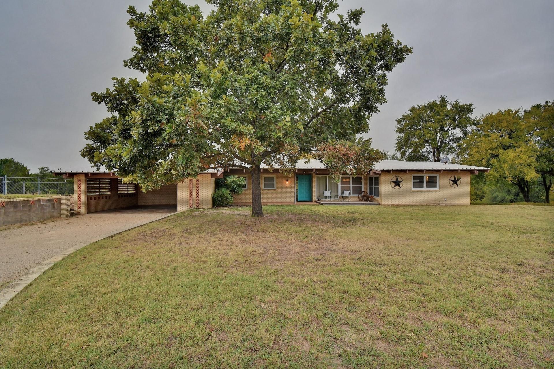 20.08 acres in Lampasas County, Texas