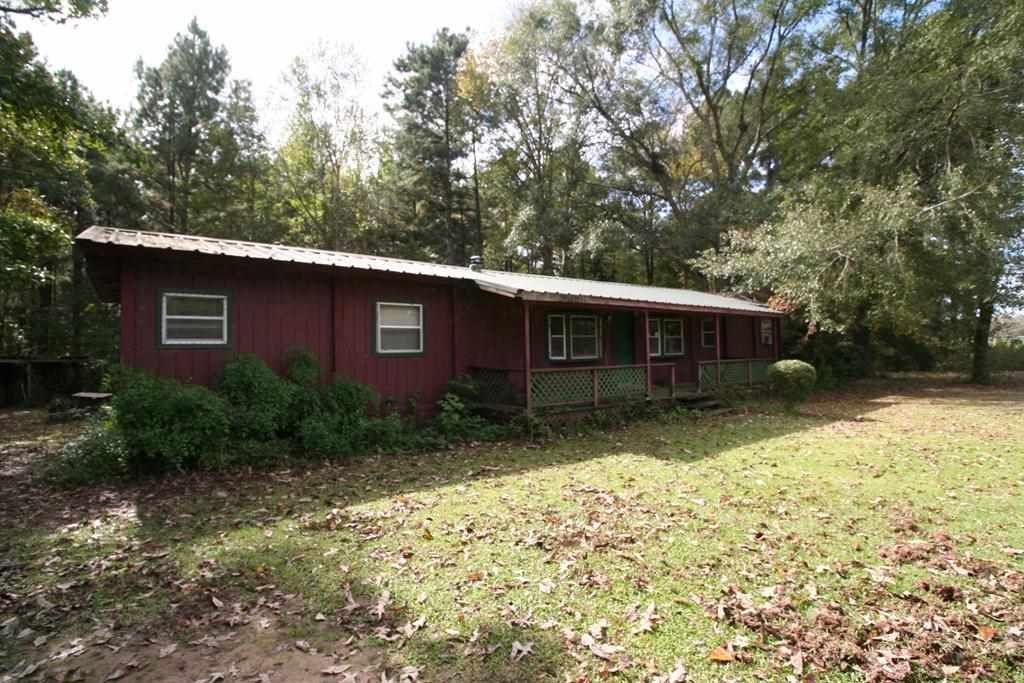 1.5 acres in San Augustine County, Texas