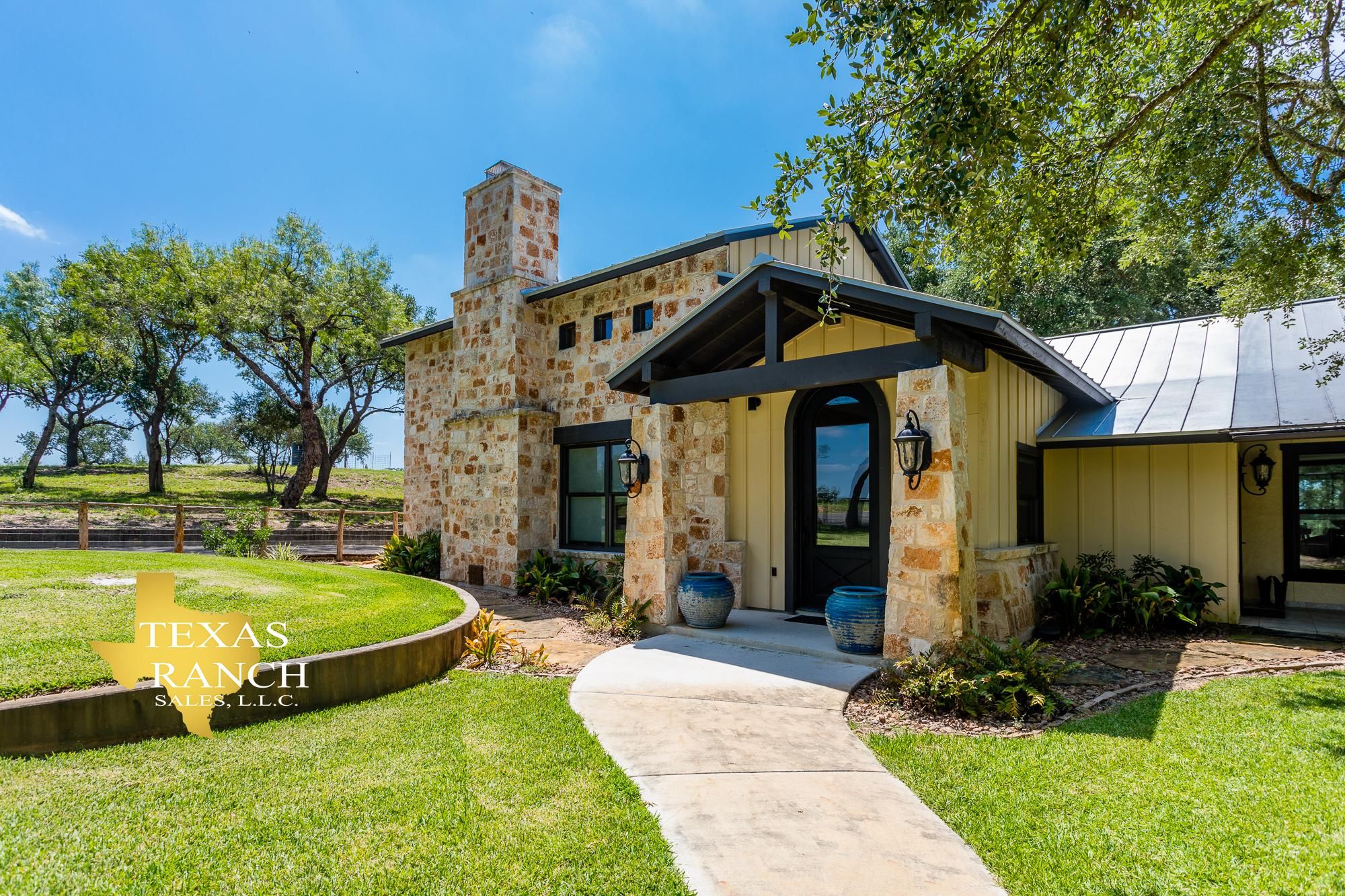 2,058 acres in Medina County, Texas