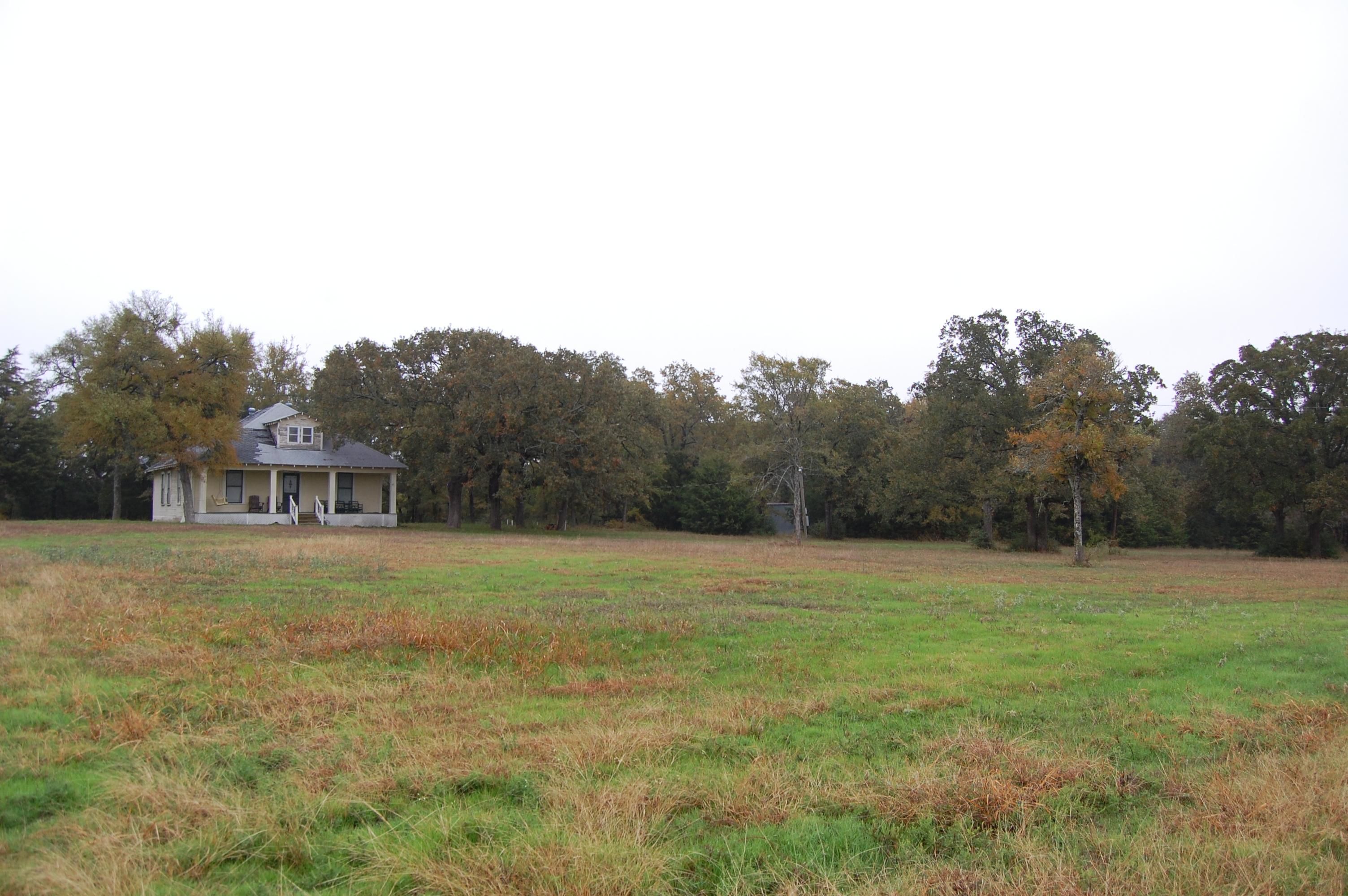 34 acres in Falls County, Texas