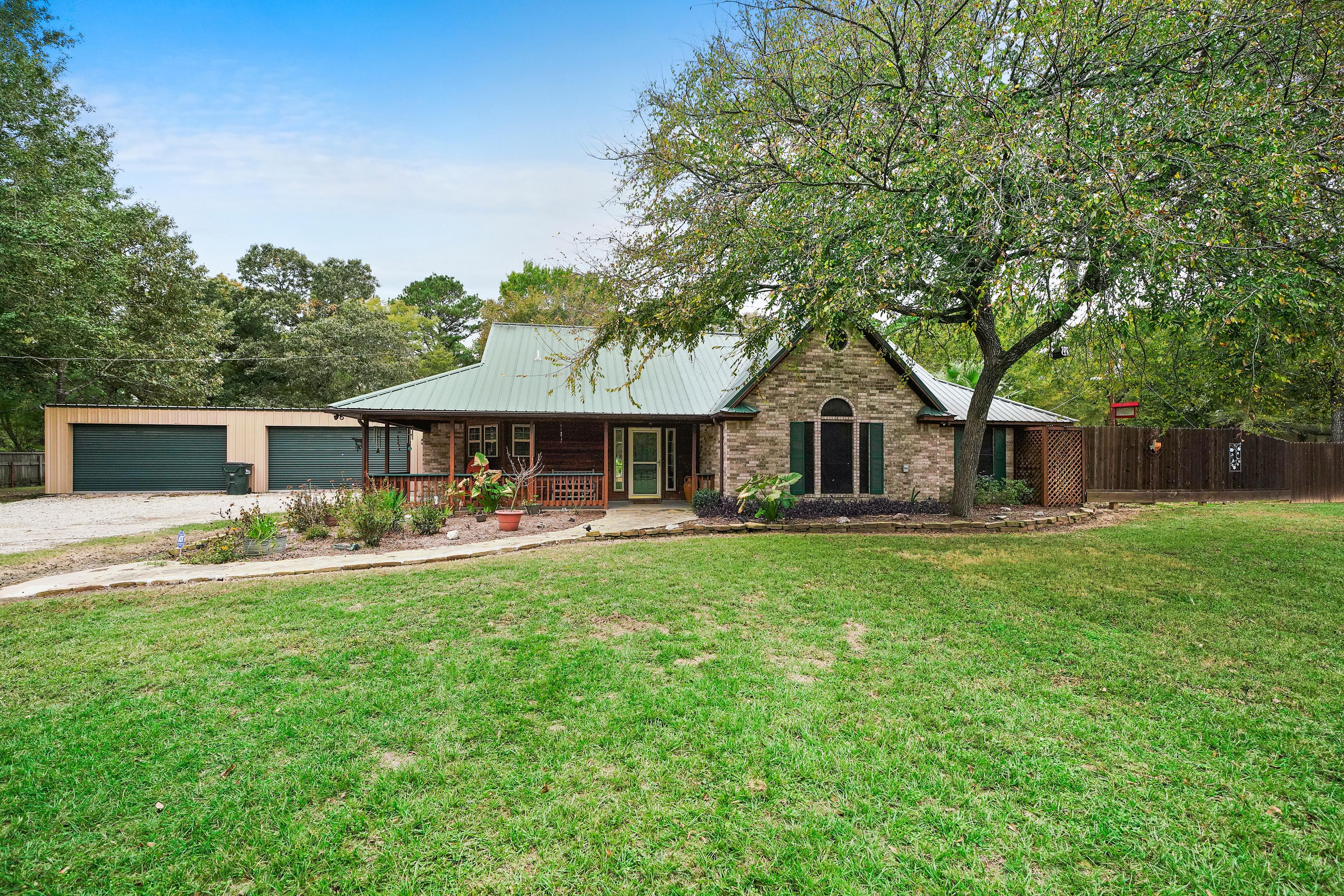 2 acres in Waller County, Texas