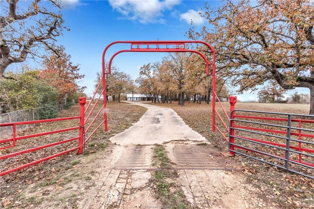 7.46 acres in Lee County, Texas