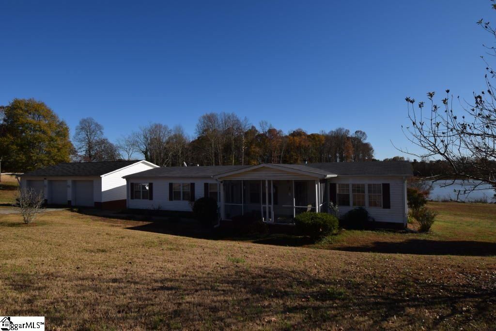 1.3 acres in Oconee County, South Carolina