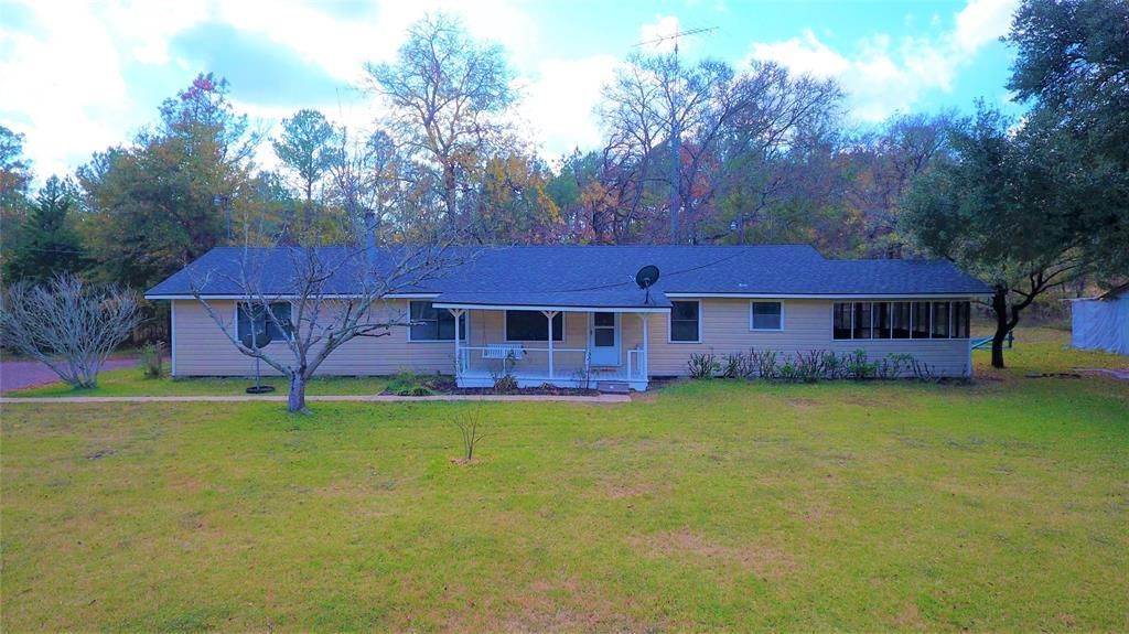 5 acres in Walker County, Texas