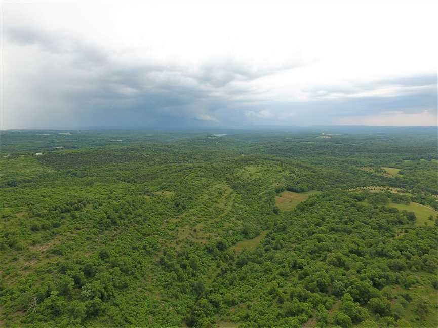 1,400 acres in Taney County, Missouri