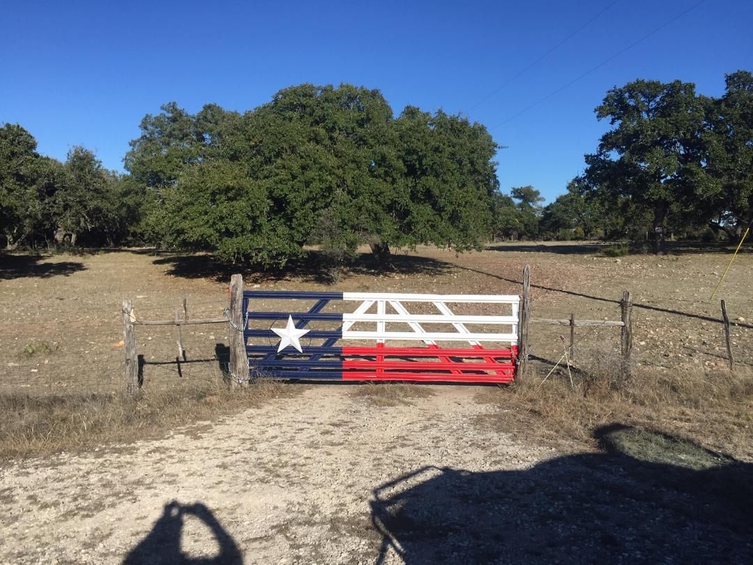 10 acres in Edwards County, Texas