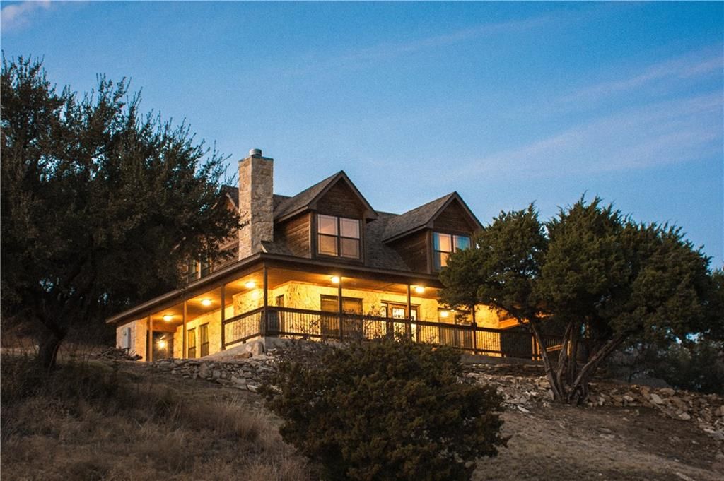 2.3 acres in Palo Pinto County, Texas