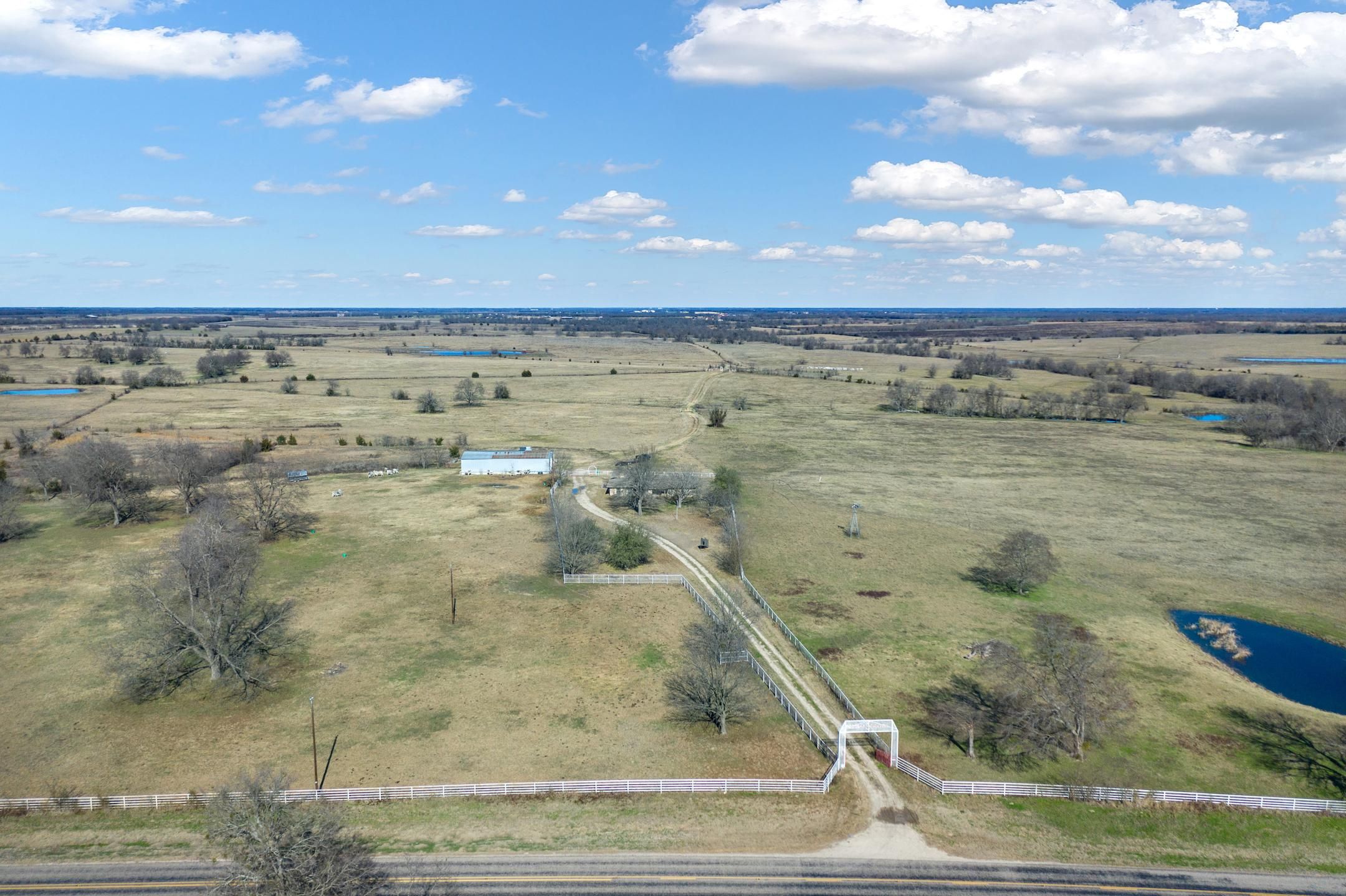 979.35 acres in Delta County, Texas