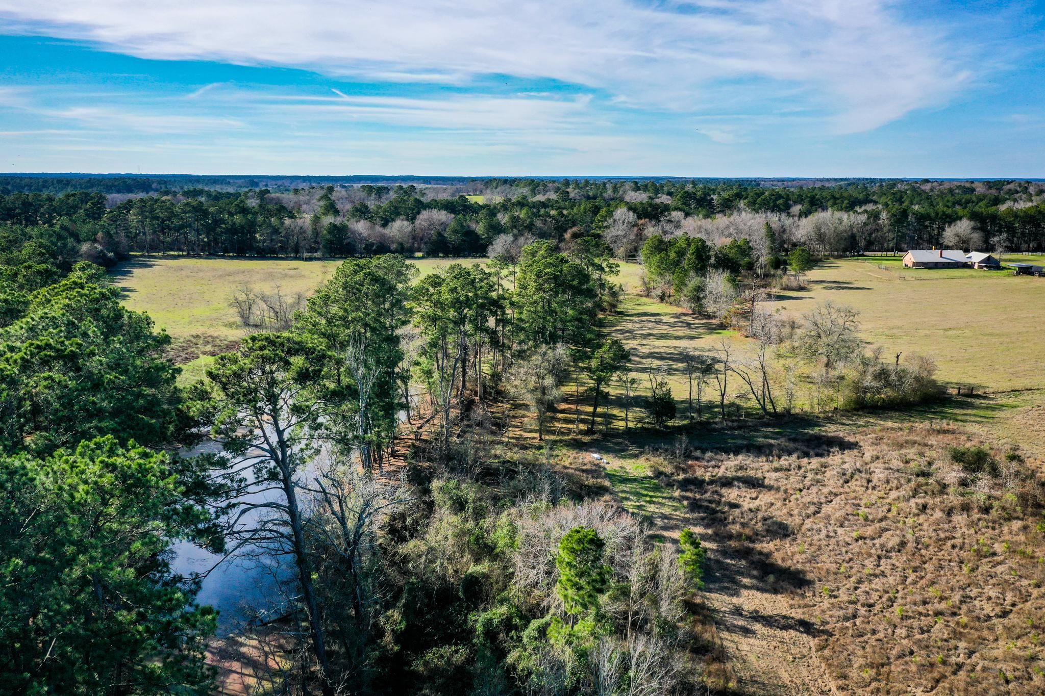 23.87 acres in Walker County, Texas