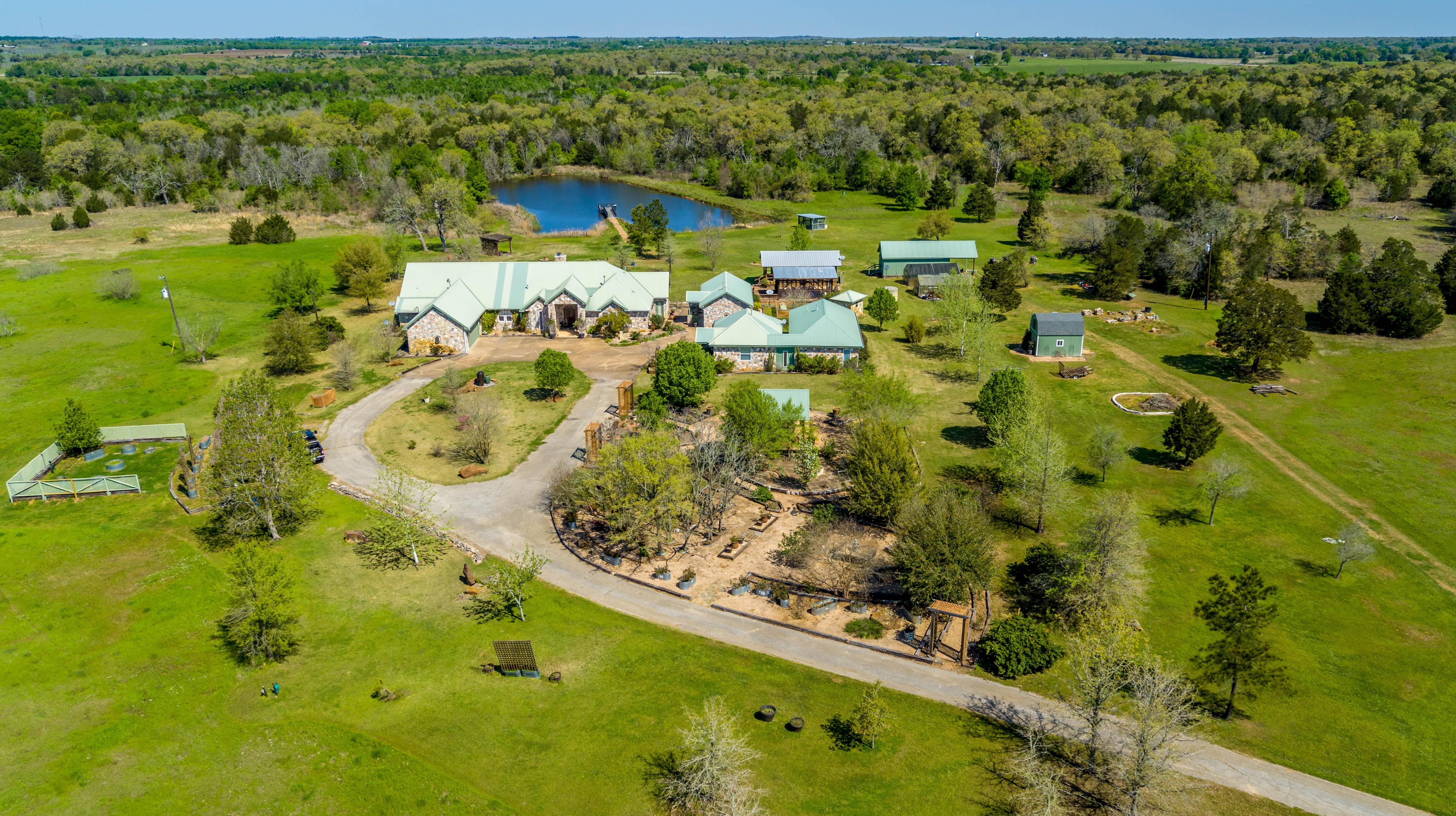 33.52 acres in Bastrop County, Texas