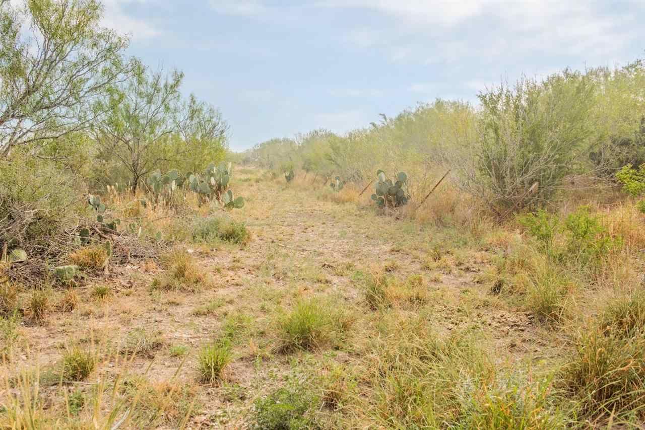 1 acres in b County, Texas