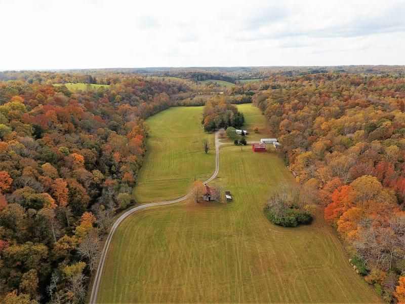 113 acres in Dickson County, Tennessee