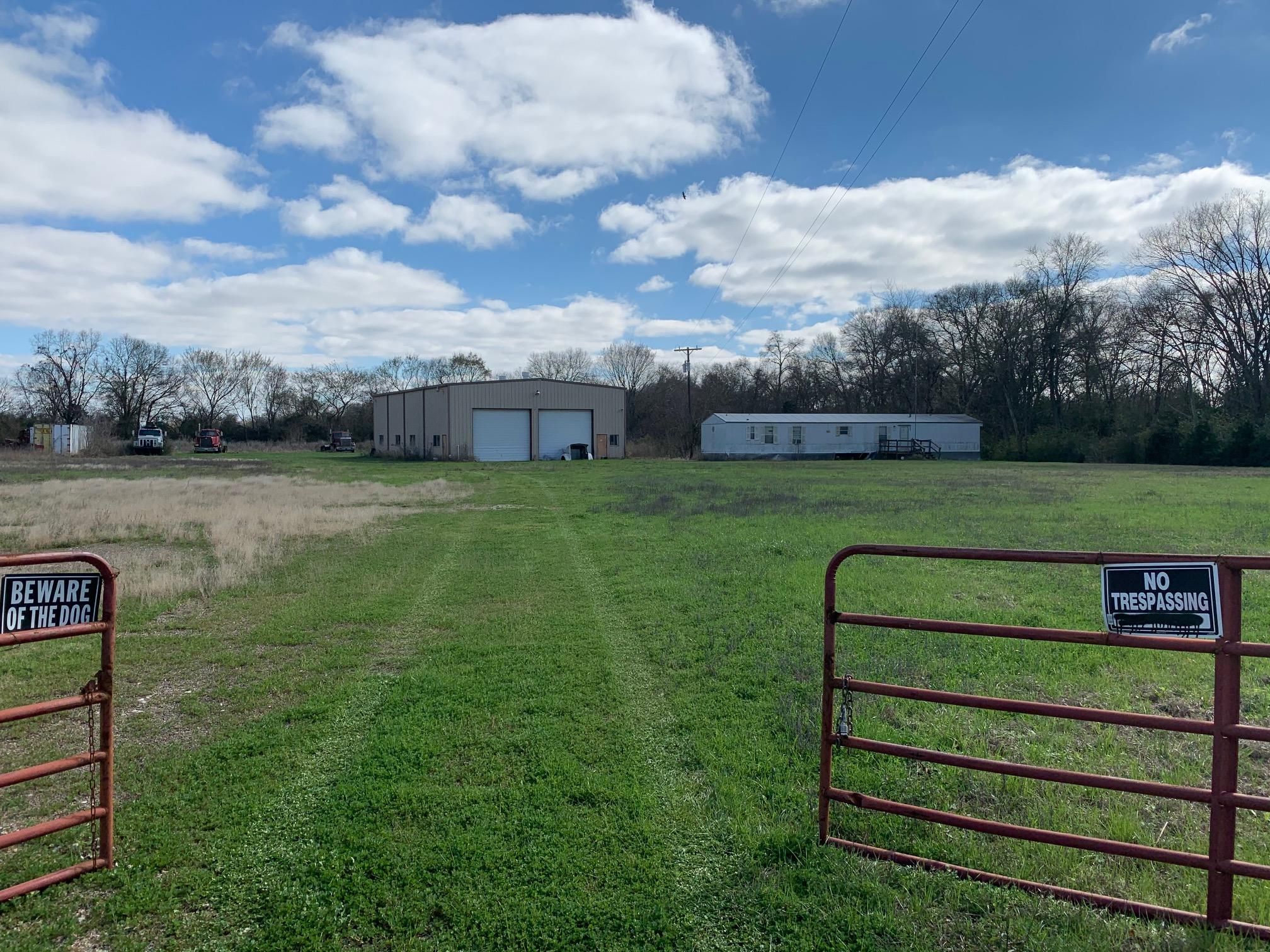 5 acres in Leon County, Texas