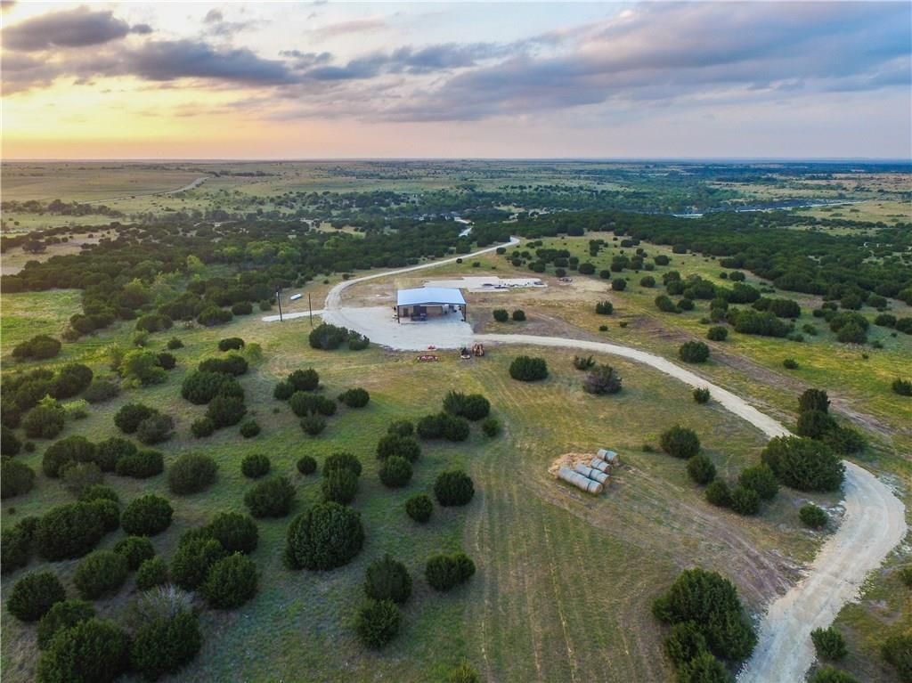 140 acres in Hamilton County, Texas