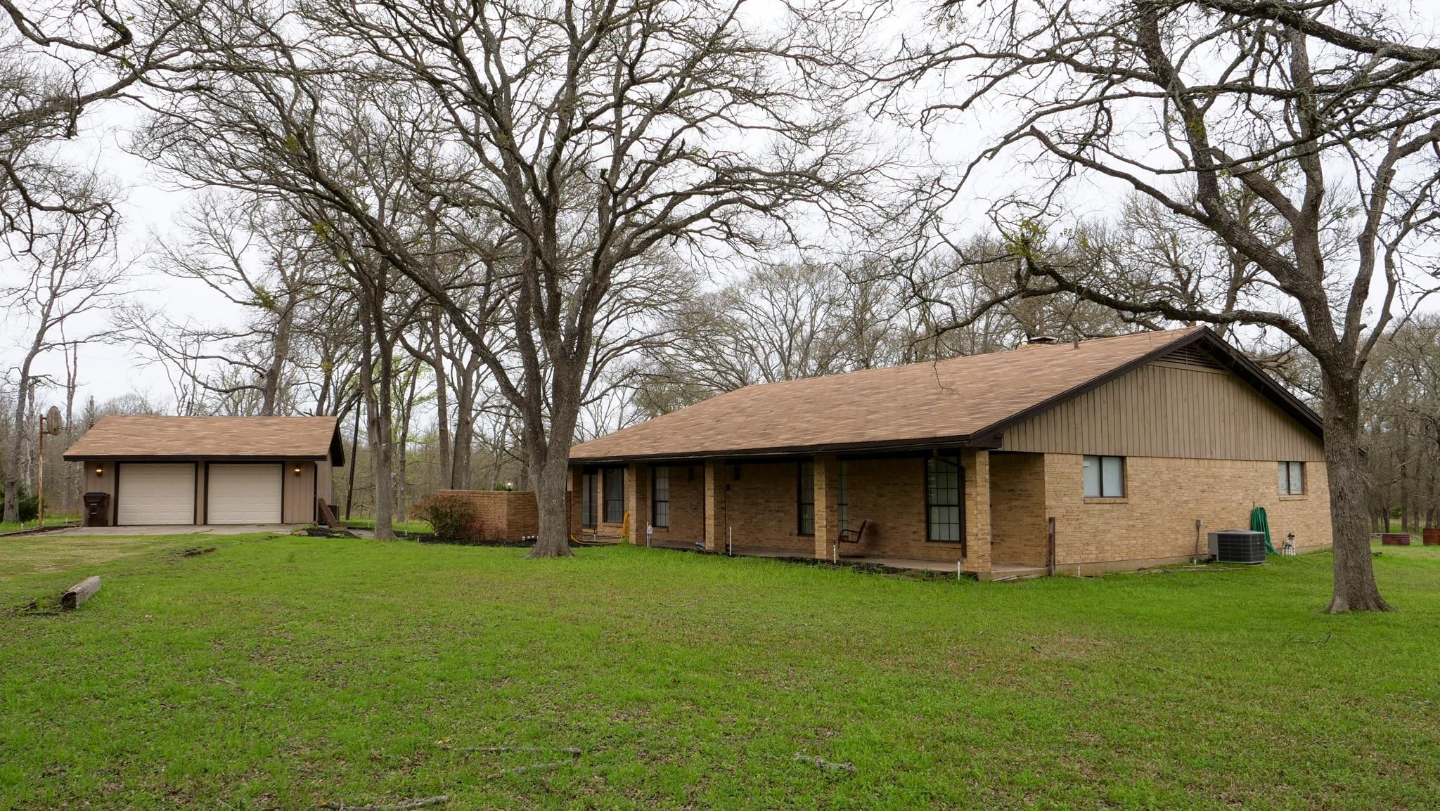 6.02 acres in Milam County, Texas