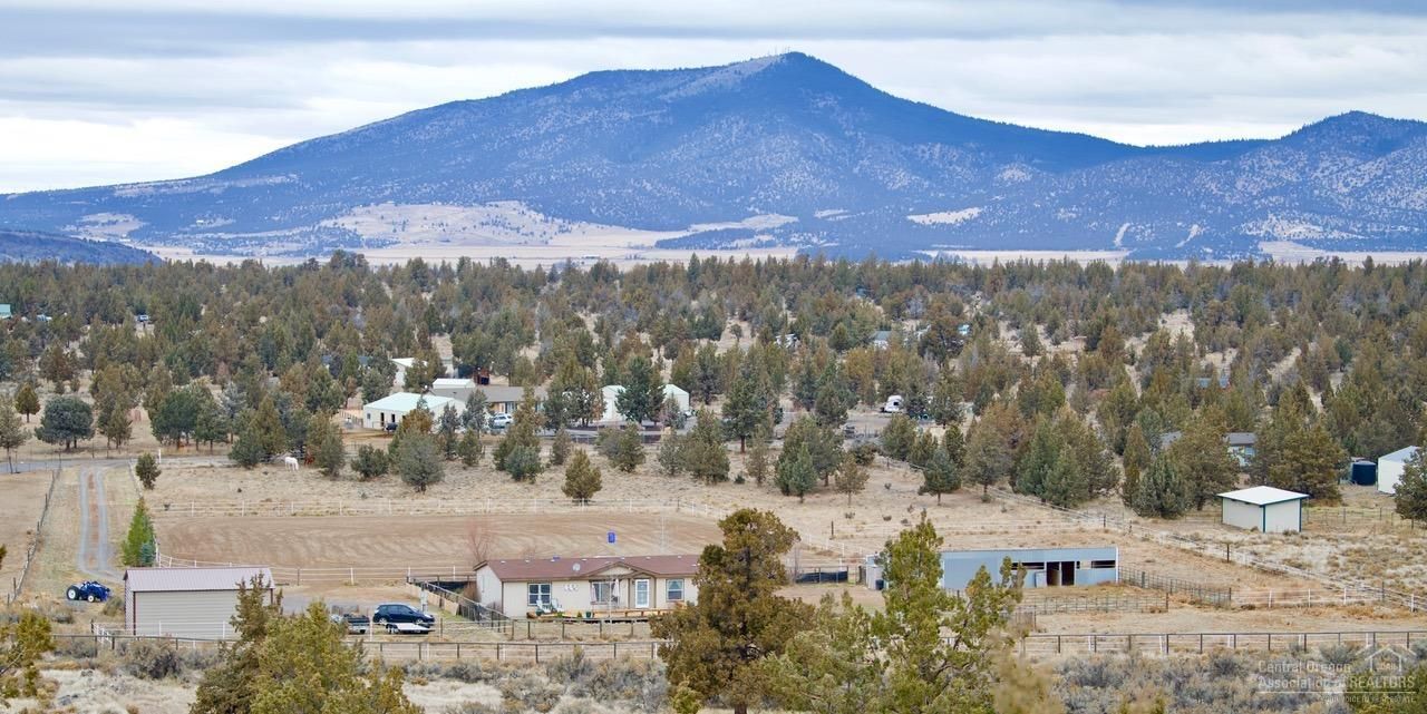 4.92 acres in Crook County, Oregon