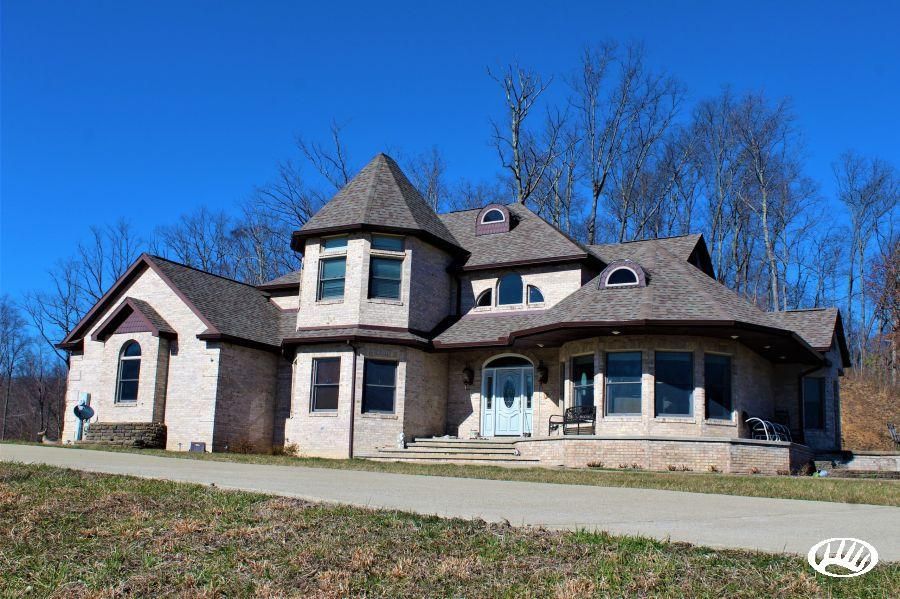 190.00 acres in Lawrence County, Kentucky