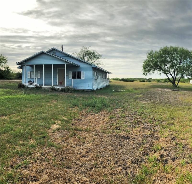 1.35 acres in Jim Wells County, Texas