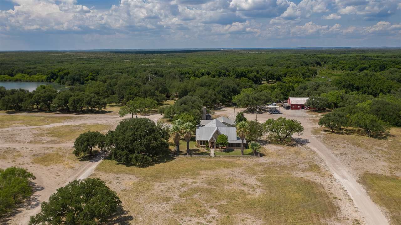 831.3 acres in Kinney County, Texas