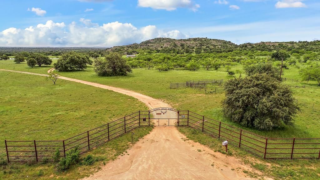 940 acres in Llano County, Texas