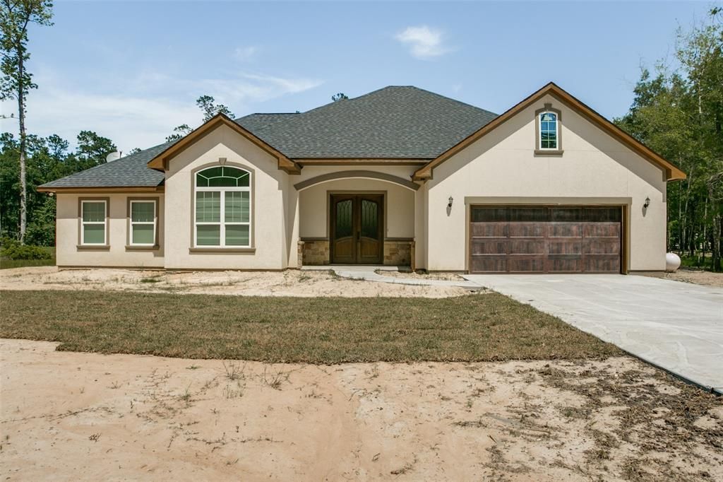 1.25 acres in Montgomery County, Texas