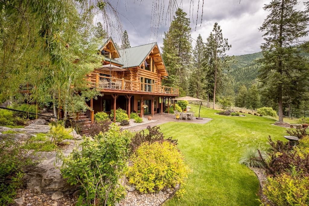 12.67 acres in Lincoln County, Montana