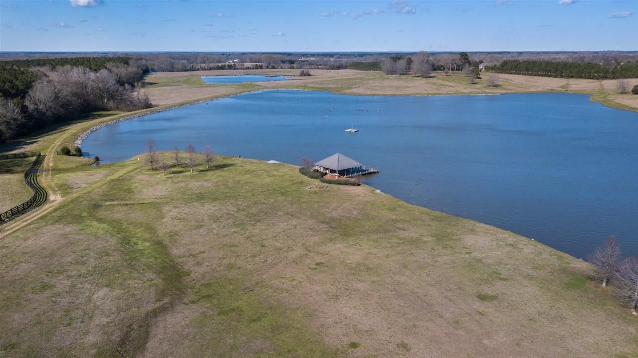 17.21 acres in Madison County, Mississippi