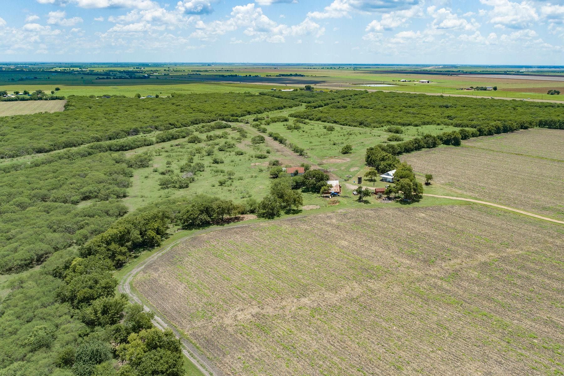 344.29 acres in Victoria County, Texas