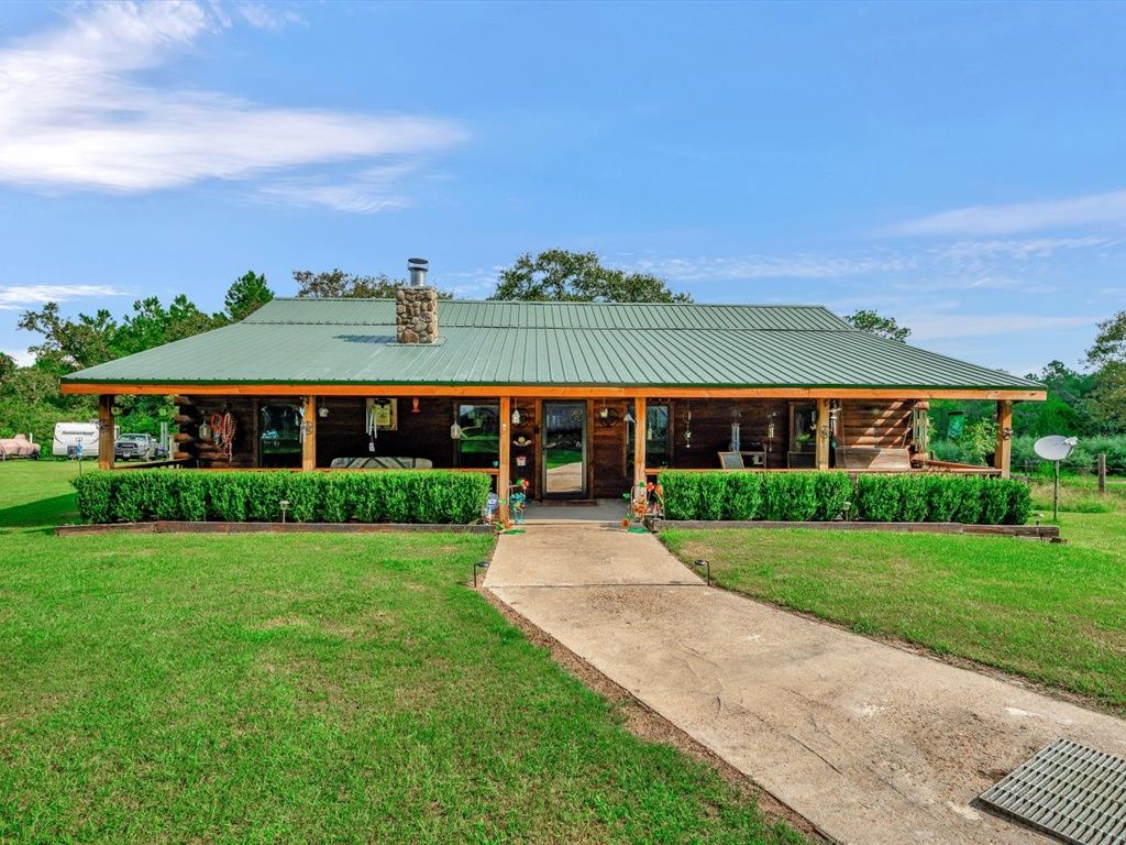 10 acres in Tyler County, Texas