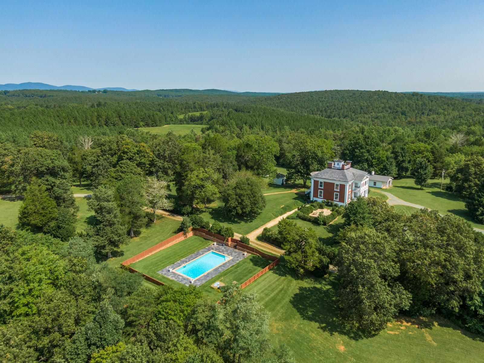 200 acres in Albemarle County, Virginia