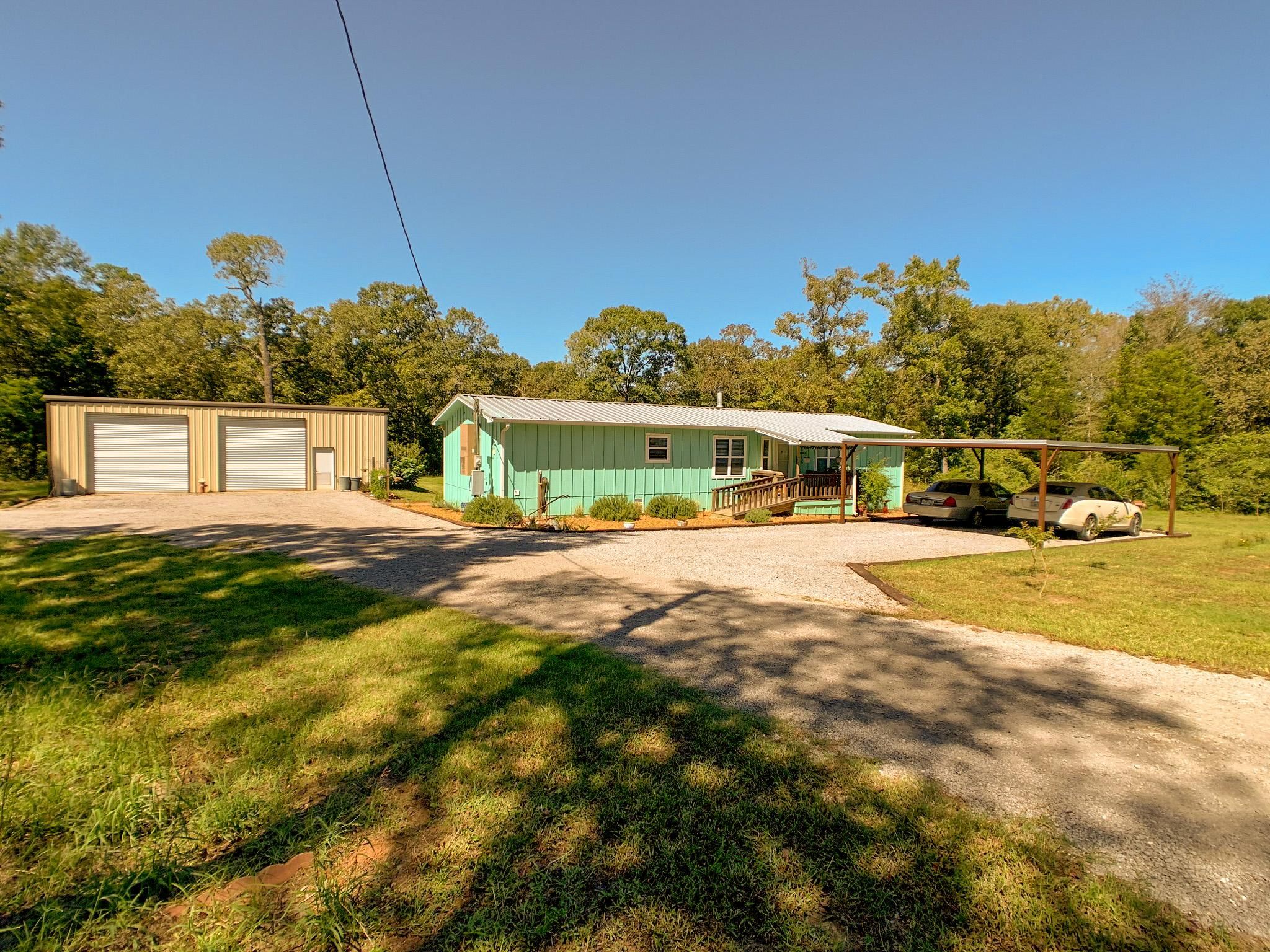 10 acres in Leon County, Texas