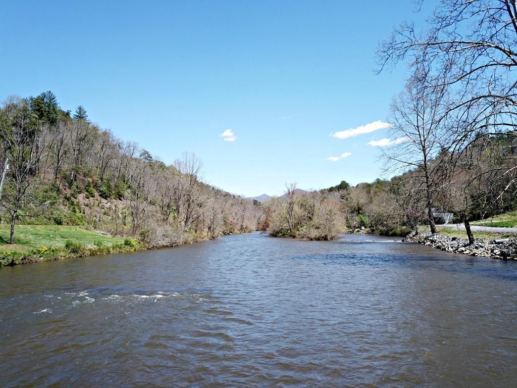 1.87 acres in Jackson County, North Carolina