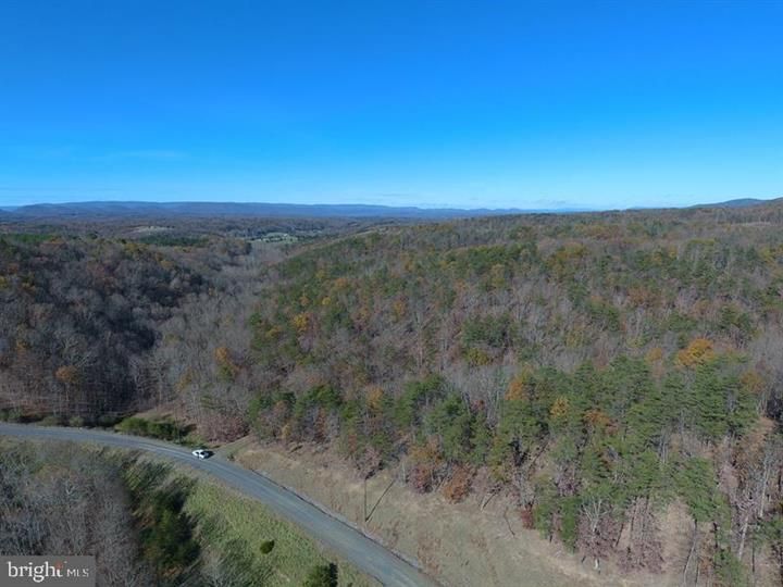 10 acres in Mineral County, West Virginia