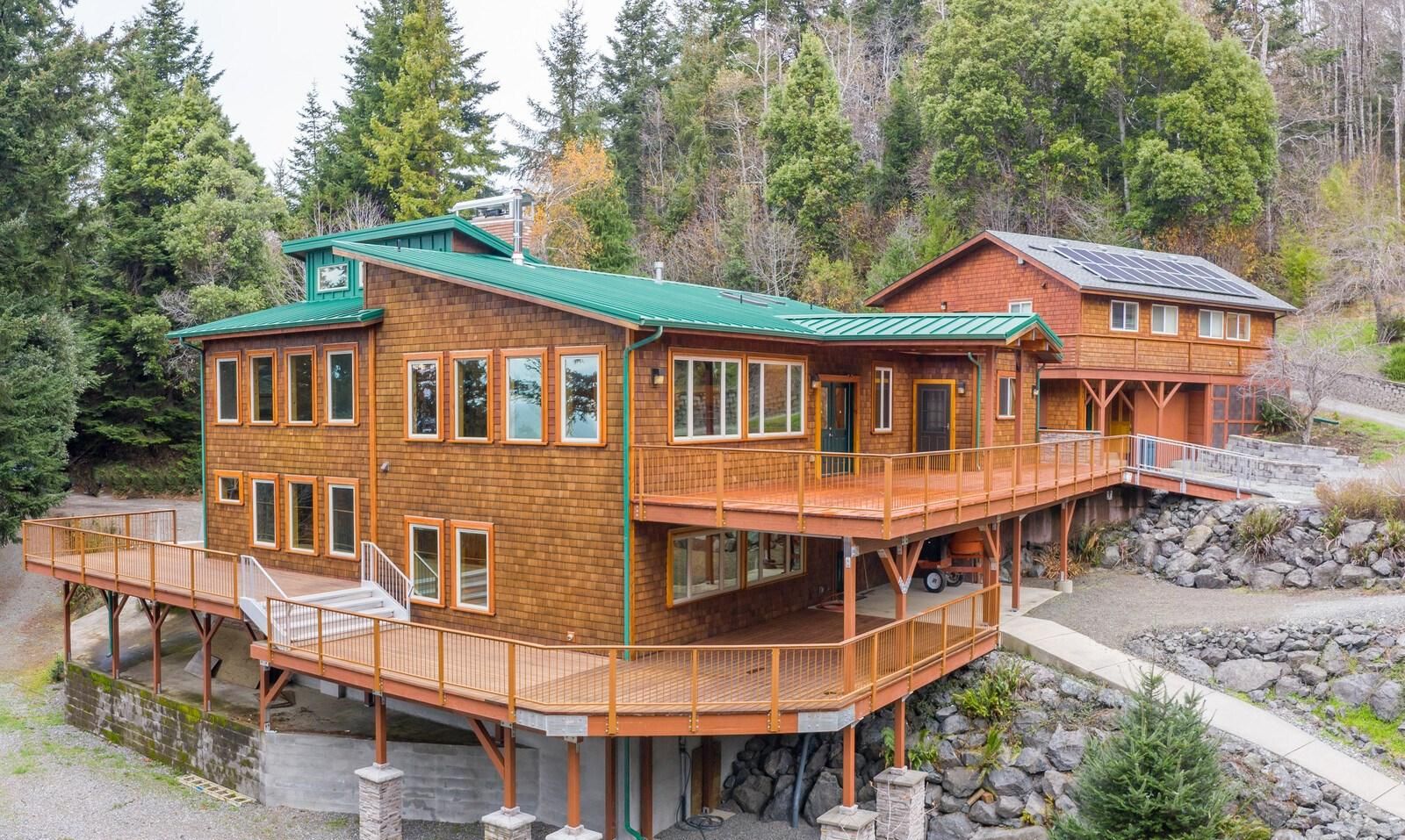 8 acres in Curry County, Oregon