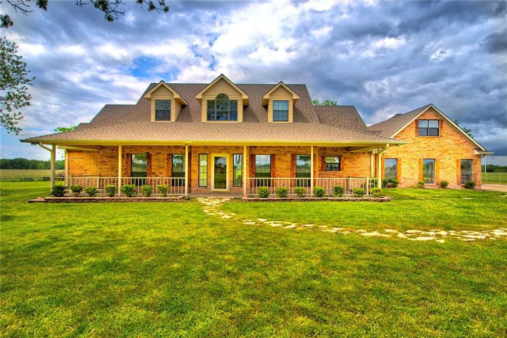 124.43 acres in Navarro County, Texas