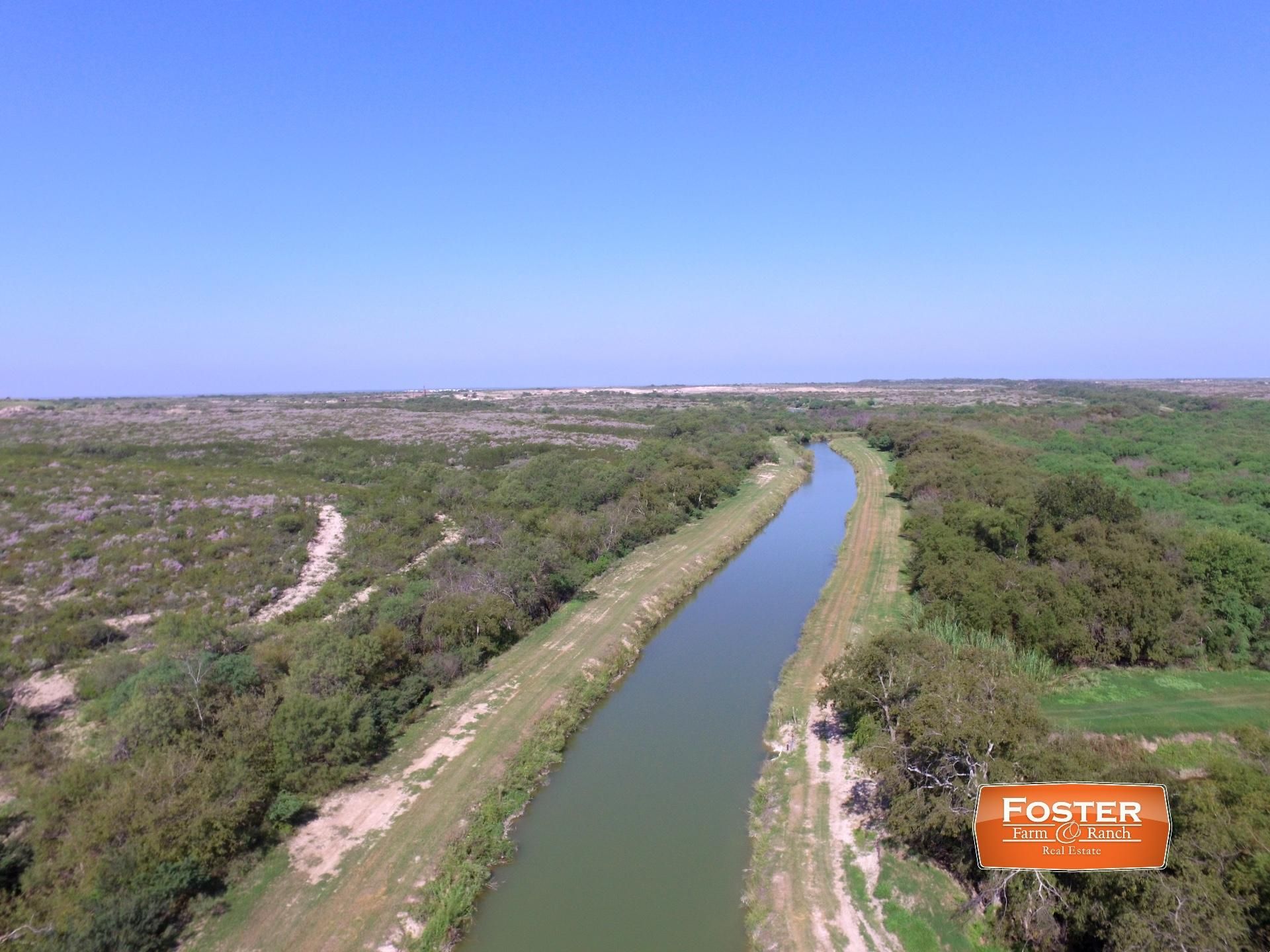 402 acres in Maverick County, Texas