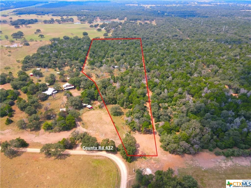 10.18 acres in Gonzales County, Texas
