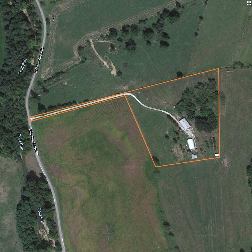 5.61 acres in Pike County, Illinois