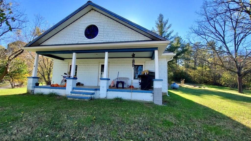 1.9 acres in Haywood County, North Carolina