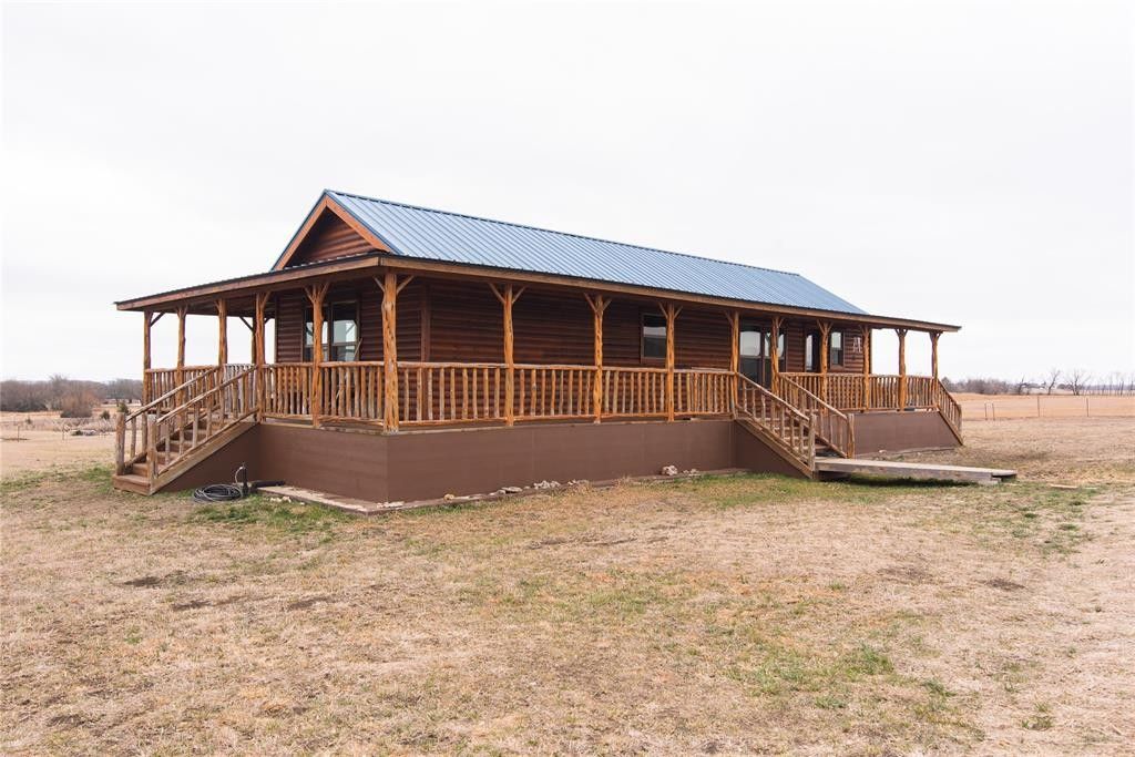 2.25 acres in Fannin County, Texas