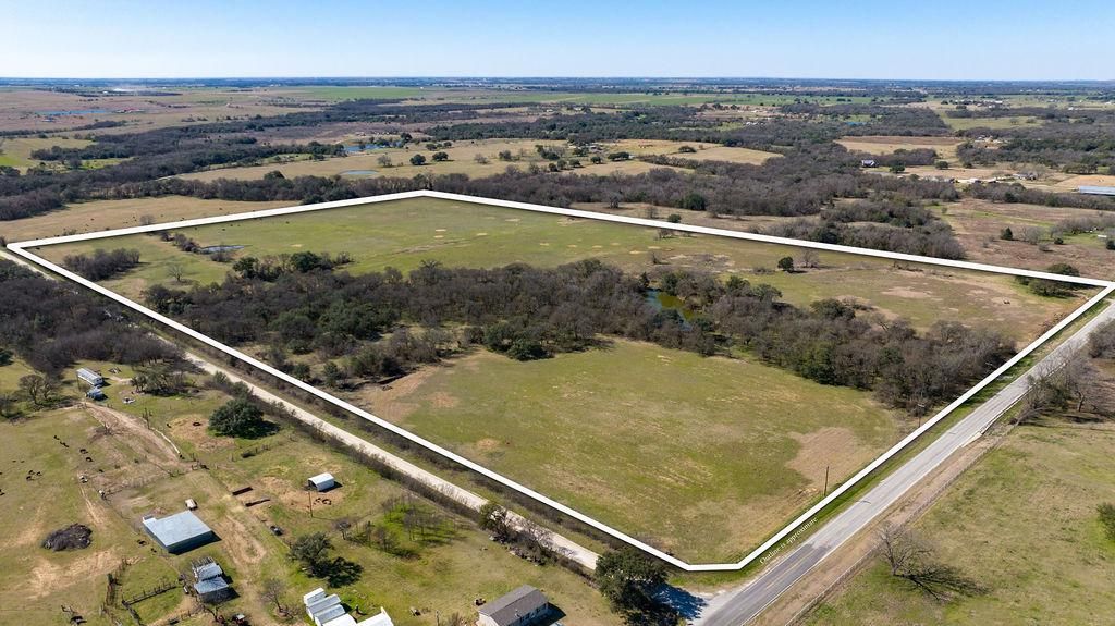 71.33 acres in Falls County, Texas