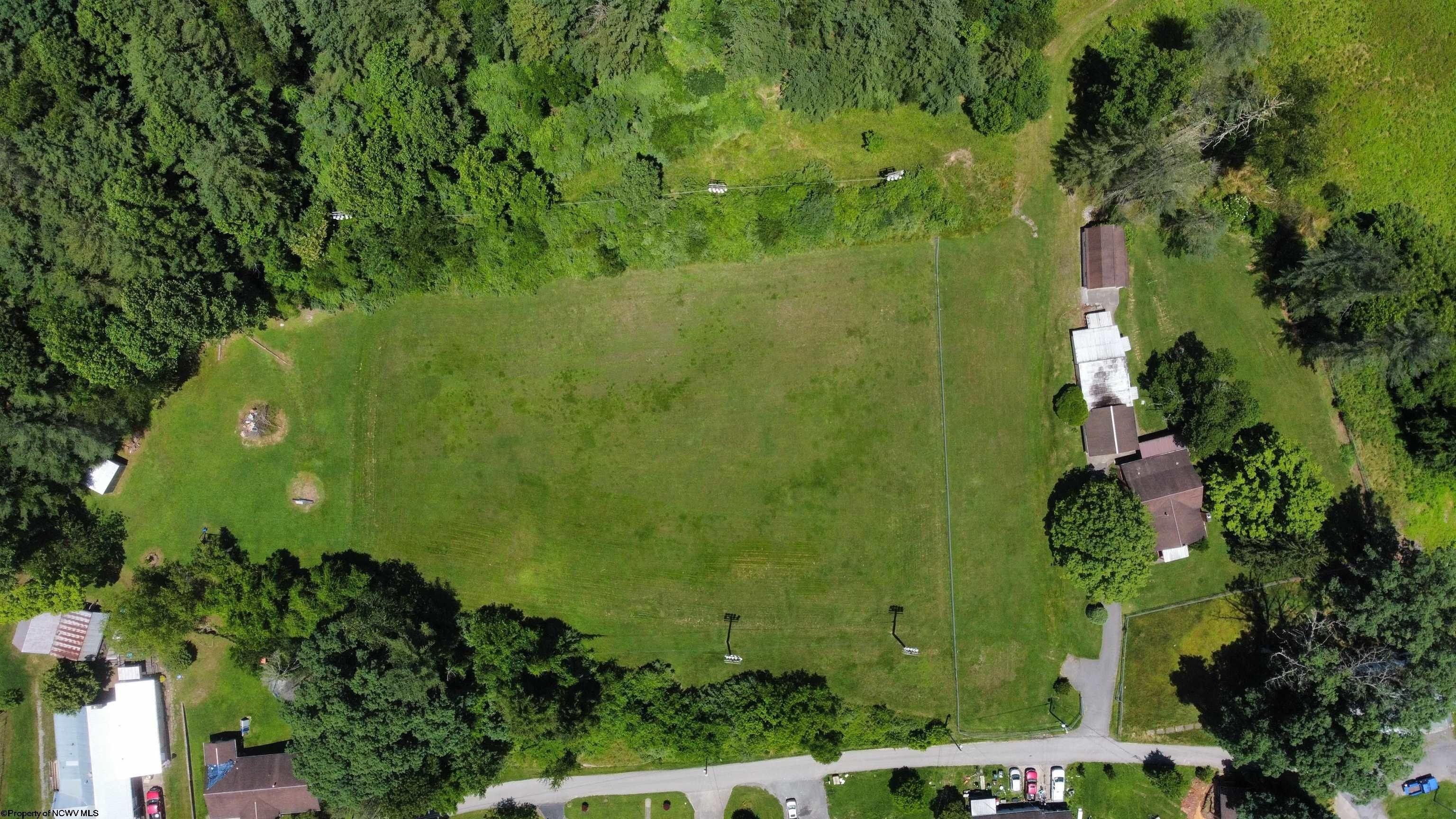 3.35 acres in Braxton County, West Virginia