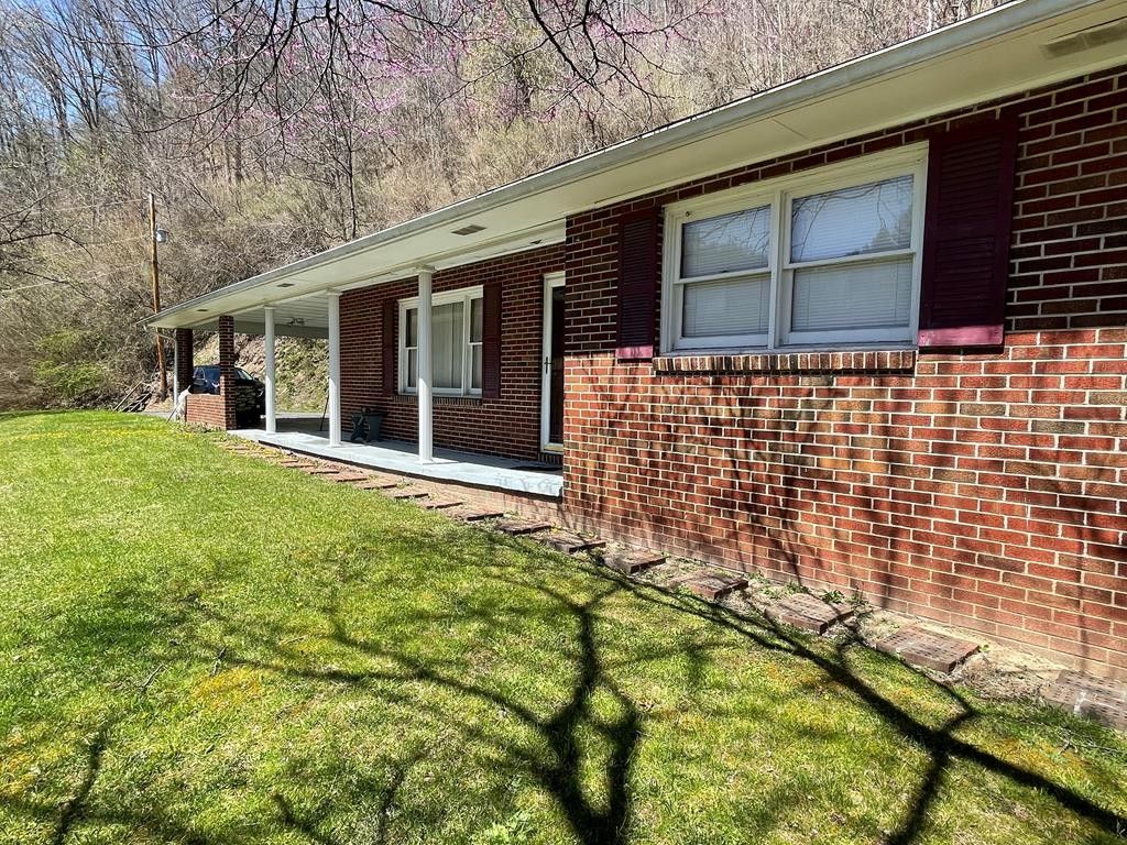 10 acres in Dickenson County, Virginia