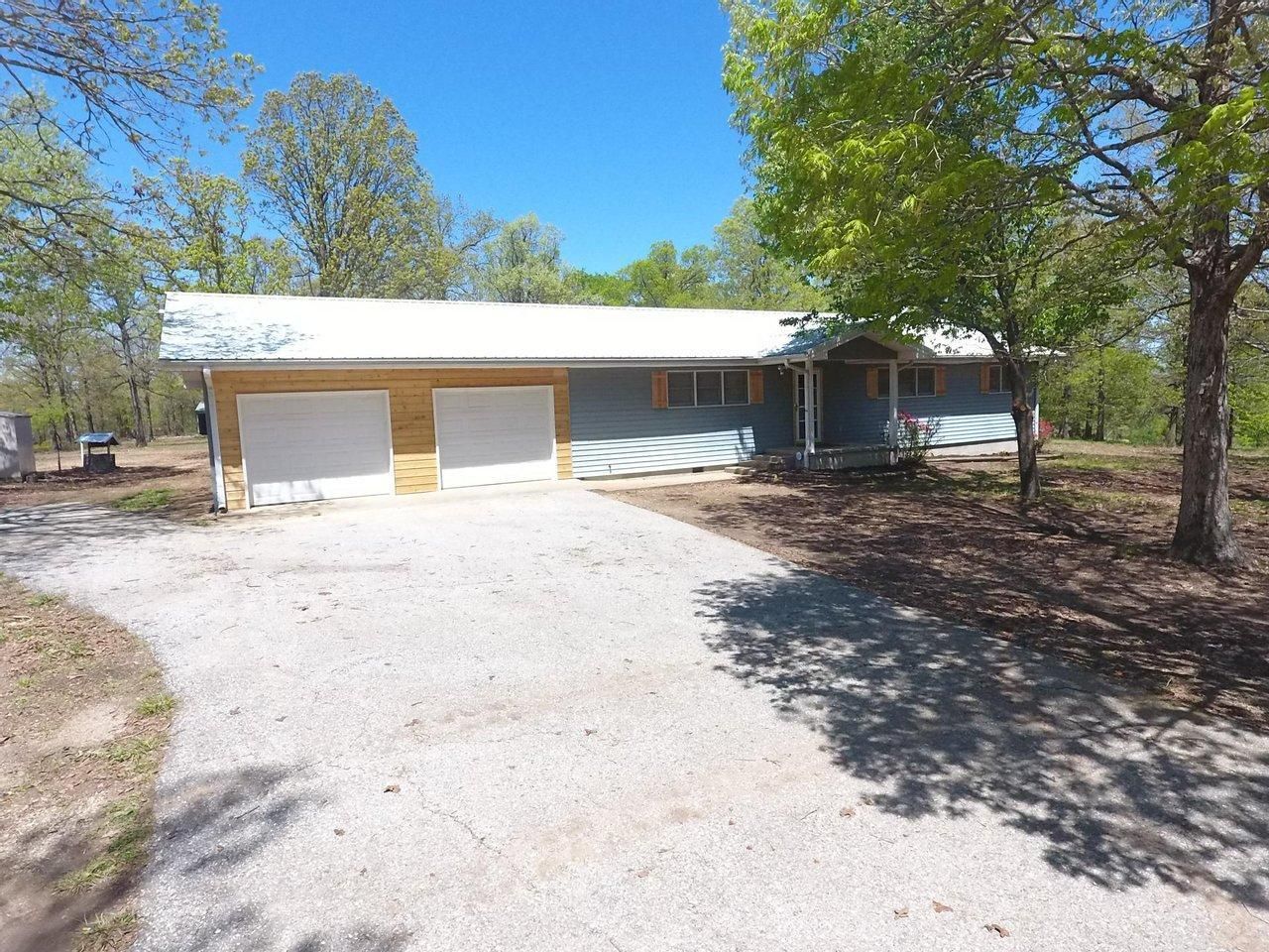 24 acres in McDonald County, Missouri