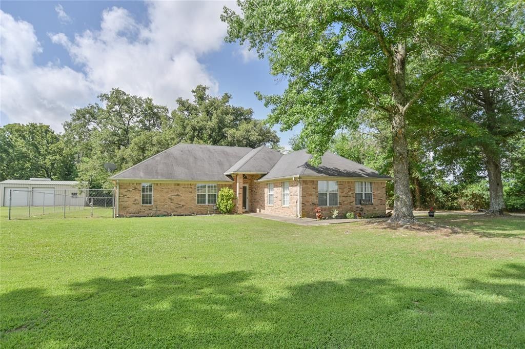 1.58 acres in Wood County, Texas